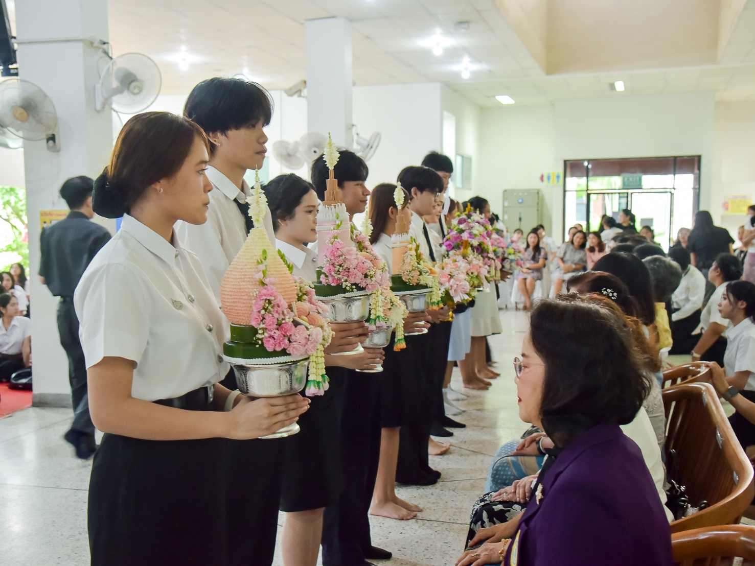 คณะพยาบาลศาสตร์จัดพิธีไหว้ครู ประจำปีการศึกษา 2569