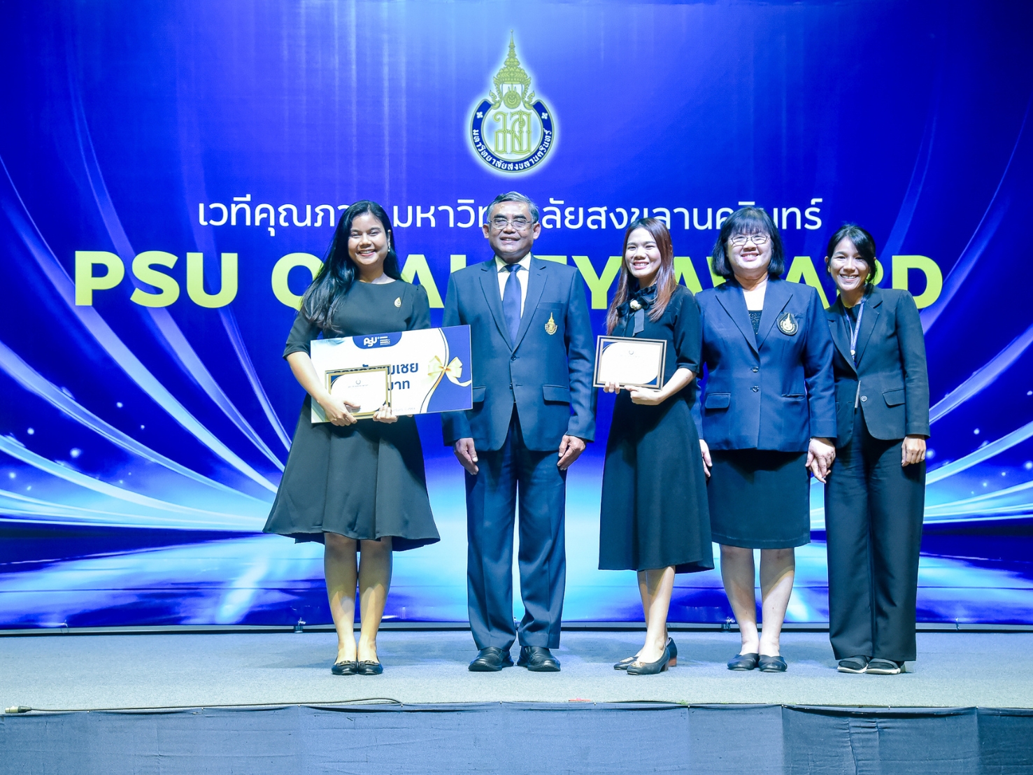 คณะพยาบาลศาสตร์เข้าร่วมนำเสนอผลงานงานเวทีคุณภาพ มหาวิทยาลัยสงขลานครินทร์ 